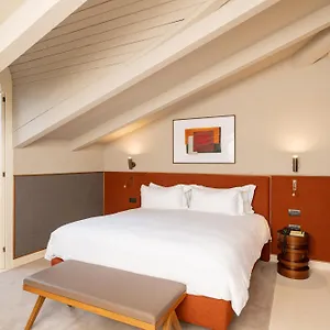 Hotel Brun, Bolonia