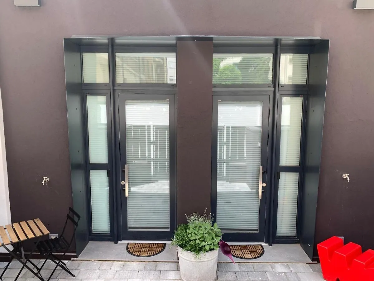 Metroloft Bed and Breakfast Bolonia